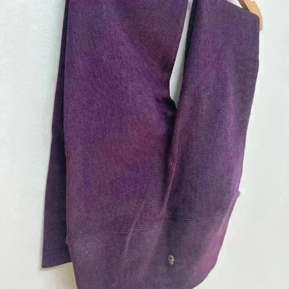 NWT SPIRITUAL GANGSTER love sculpt seamless 7/8 ruffle legs red maroon xs/s - Picture 3 of 8